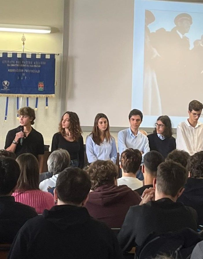 La Voce... Delle scuole: per alcuni alunni dello Scientifico, l'avventurosa storia di Eliso Porta