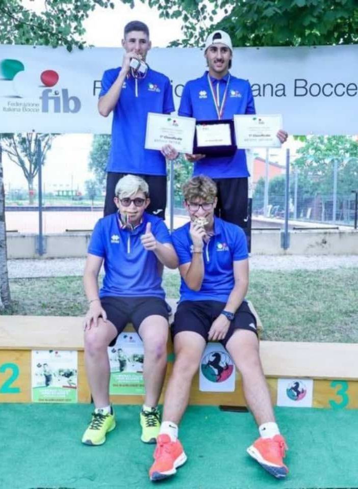 I giovani valfeneresi campioni d'Italia under 15 e under 18 di bocce