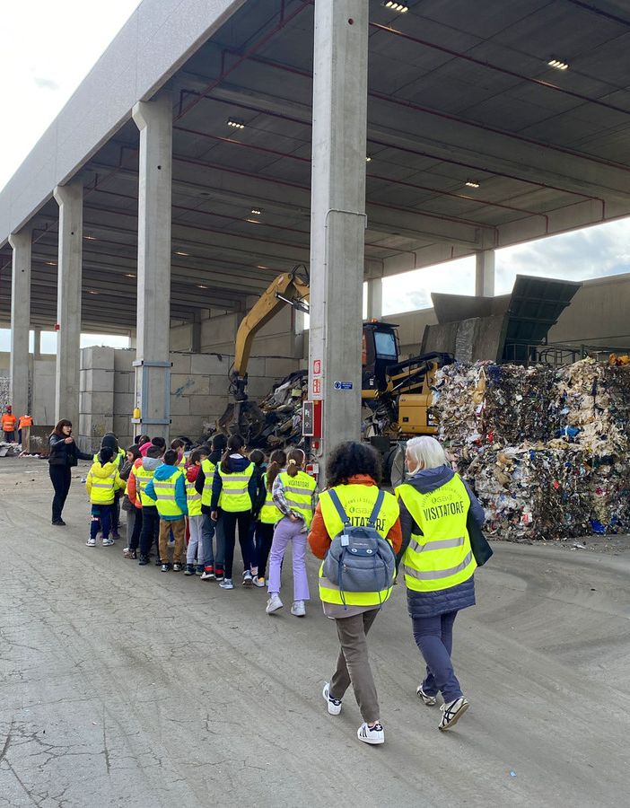 &quot;Riciclo di classe&quot;: le scuole di Asti imparano a riciclare e differenziare con Gaia