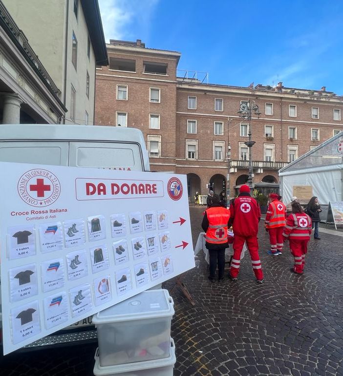 Iniziativa di solidarietà della Croce Rossa di Asti in favore degli &quot;invisibili&quot;