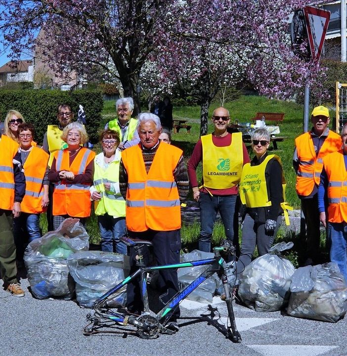 Il gruppo di volontari dell'associazione &quot;Via Madre Teresa di Calcutta&quot; (Merfephoto)