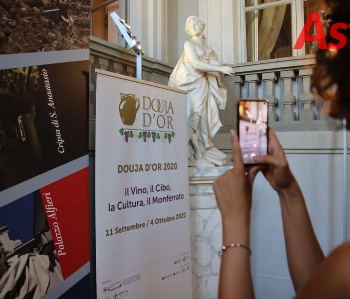 Settembre Astigiano, l'ira del PD: &quot;Come è possibile fare una mostra di arazzi senza l'Arazzeria Scassa? Una figuraccia mondiale&quot;