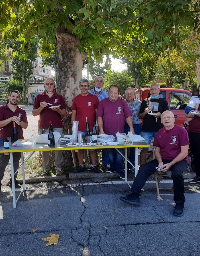 Sagre: la Pro Loco di Mongardino ieri in piazza del Palio, per tenere vivo il ricordo del Festival che non c'è