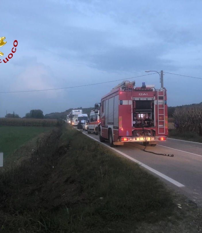 Incidente tra due auto e un furgone a Montaldo Scarampi
