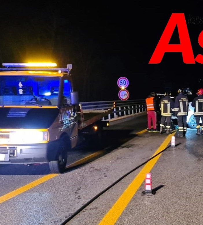 Incendio auto tangenziale di Asti