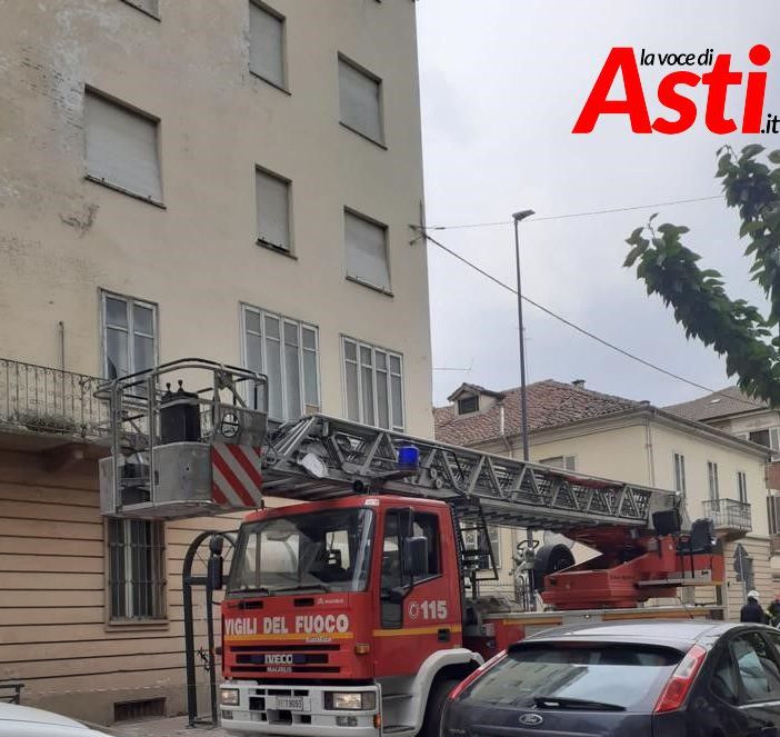 Intervento dei vigili del fuoco alla ex Clinica San Secondo