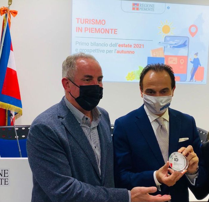 In Piemonte il turismo va oltre al Covid: “Green Pass e vaccini ci fanno lavorare: guardiamo al futuro con speranza” [VIDEO]
