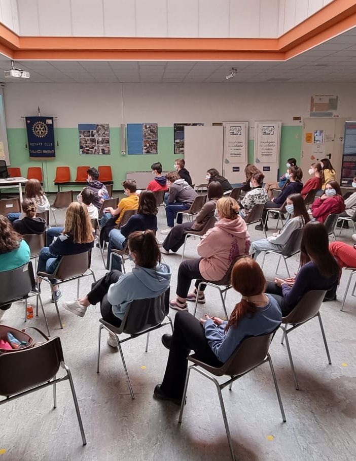 Scuola: il Pellati di Nizza alla conferenza 'Ambientiamoci' promossa da Rotary