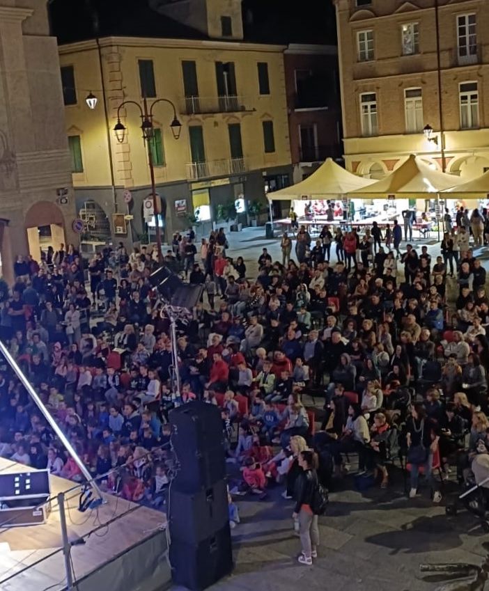 Due immagini (la seconda a fine articolo) che attestano il successo della quarta edizione di 'Sipario'