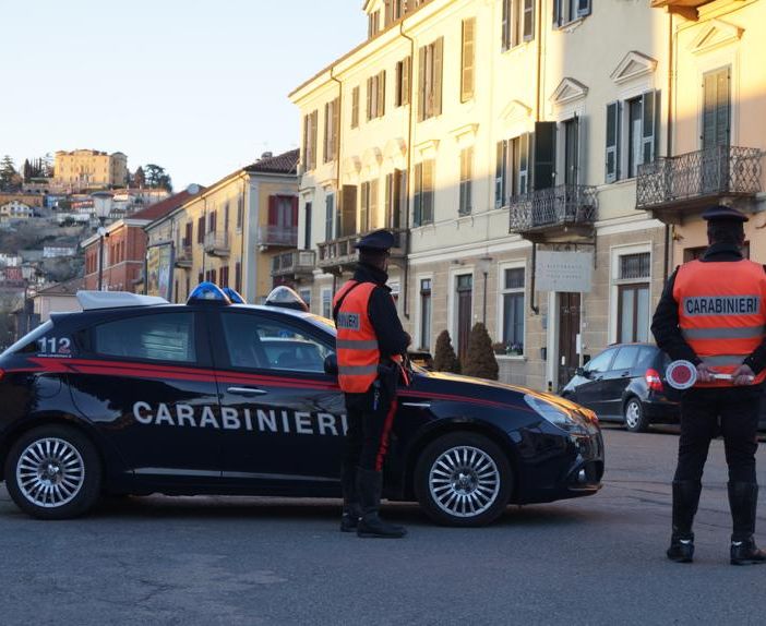 Canelli: ruba e-bike da un ristorante e pensa di averla fatta franca. Arrestato dai carabinieri dopo il furto di vino per 3mila euro