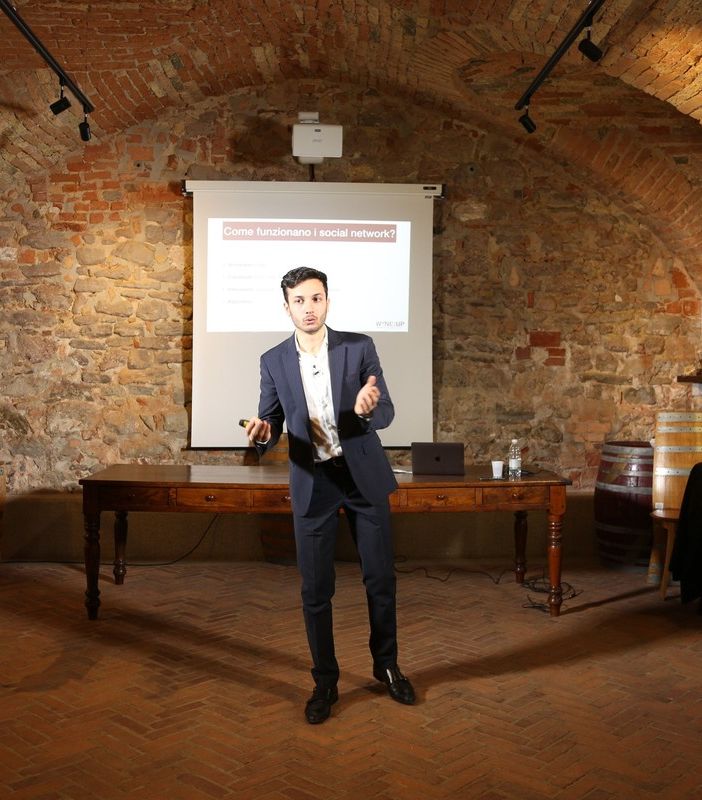 Vuoi dare maggiore visibilità ai tuoi vini e alla tua cantina e incrementare le tue vendite? Con i corsi dal vivo di Wine Me Up è possibile!