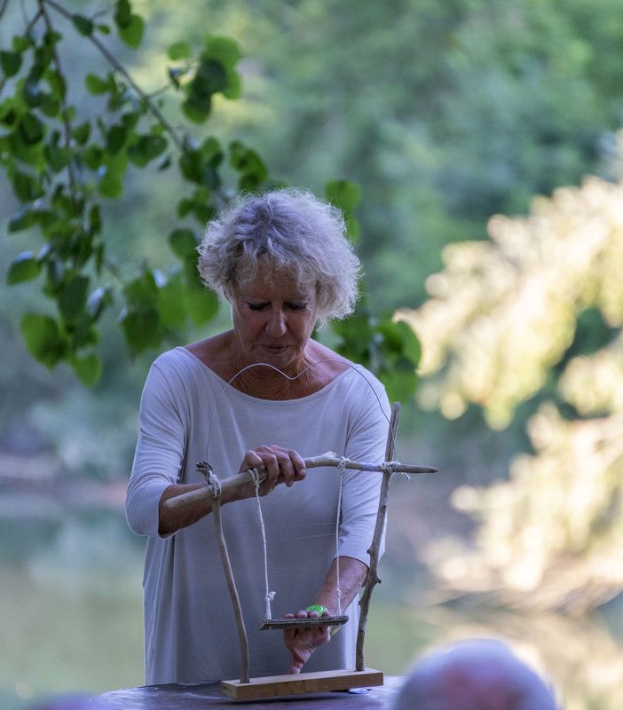 Lorenza Zambon chiude il festival &quot;Corti, Colline, Comunità e...&quot; con il suo &quot;Storie selvatiche&quot;