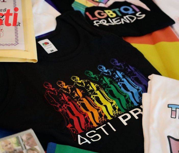 Habemus Papam, Asti Pride: &quot;Un sindaco genuflesso, usati due pesi e due misure&quot;