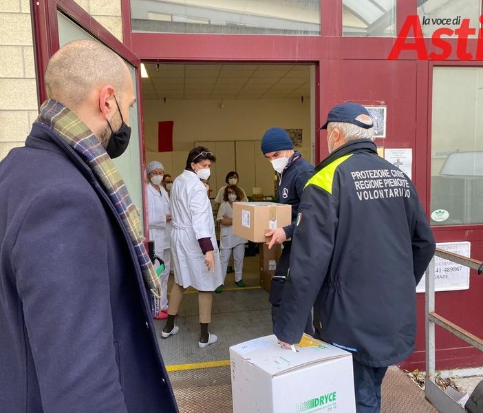 Consegna vaccini Asti Vaccine Day