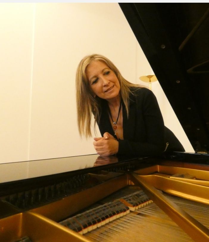Primo premio al Cet di Mogol per la pianista astigiana Anna Dari