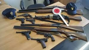 &quot;Le armi non sono uno status symbol&quot;. La Questura di Asti ha emesso 959 diffide