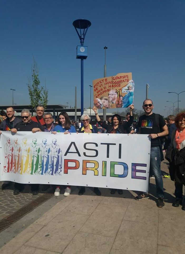 Una delle &quot;trasferte&quot; dell'Asti Pride