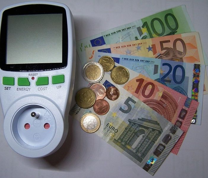 Rincari luce e gas, Fim Cisl: &quot;Serve un osservatorio per monitorare la situazione&quot;