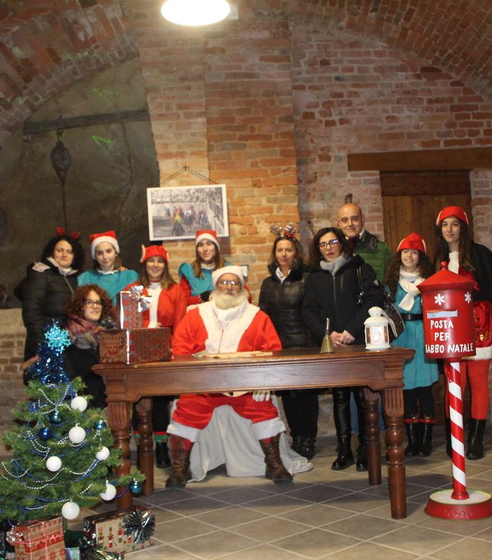 La magia delle feste natalizie si è accesa a Montechiaro d'Asti