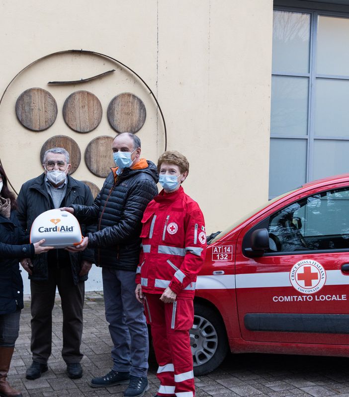 L'azienda vinicola Bava dona un defibrillatore alla Croce Rossa di Cocconato