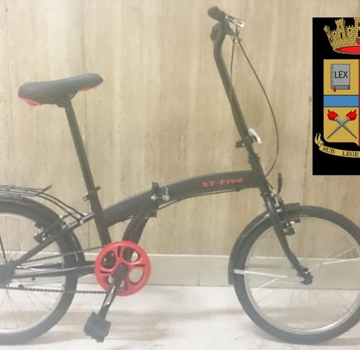 Ragazzini rubano una bicicletta: fermati dalla Polizia in piazza San Secondo