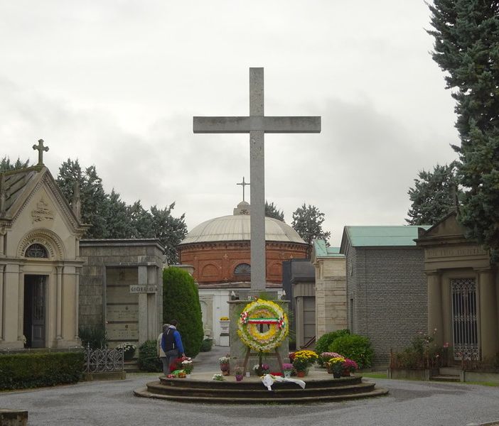 Da domani cimiteri aperti anche a Grana. Ad Asti lo stop continua fino al 17 maggio