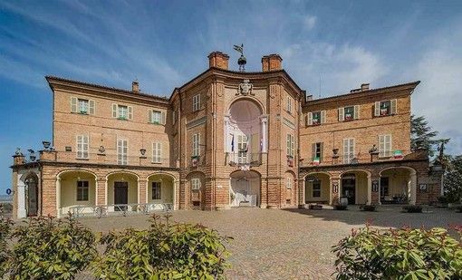 Oggi visite speciali al Castello di Castell'Alfero, con la personale di Livio Boscolo