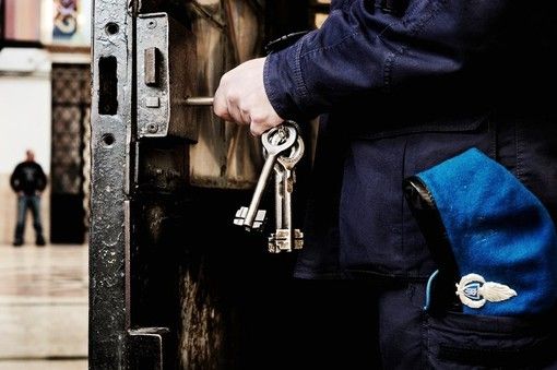 Covid, il garante: &quot;Nelle carceri piemontesi 490 positivi da inizio pandemia. Ora anche qui sono iniziate le vaccinazioni&quot;