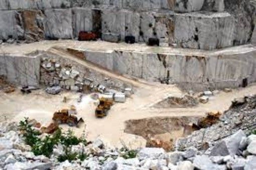 Nelle cave piemontesi si potranno ammassare solo materiali edili