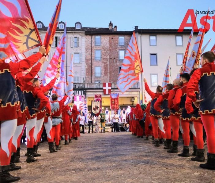 Dopo la Tenzone Bronzea Asti si prepara ai campionati sbandieratori di A2 con la Tenzone Argentea