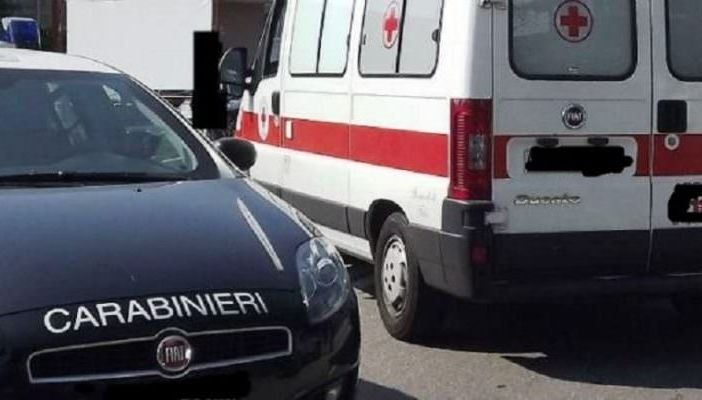 Carabinieri e ambulanza 118