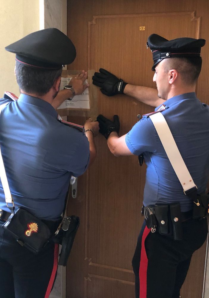 Accoltellò un uomo nel quartiere Praia di Asti ferendolo gravemente al volto. Arrestato e il suo appartamento sequestrato per accertamenti