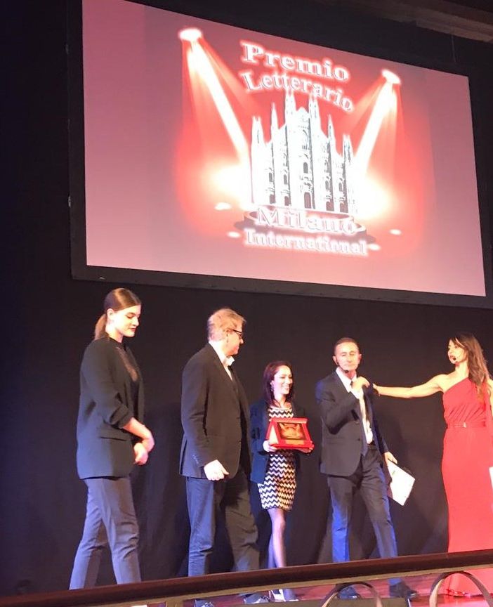Premio Milano International: la scrittrice astigiana Manuela Caracciolo vince il primo premio come miglior romanzo