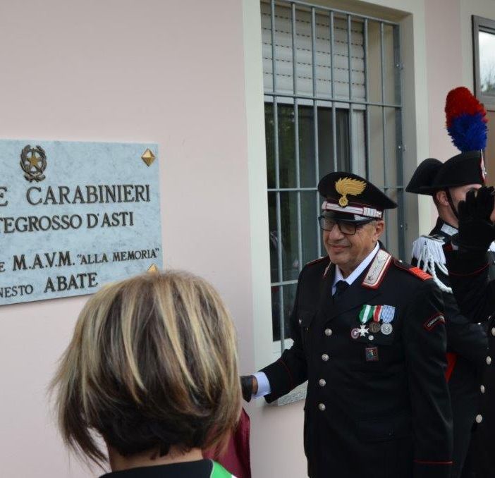 Montegrosso intitola la caserma dei carabinieri al vicebrigadiere Ernesto Abate