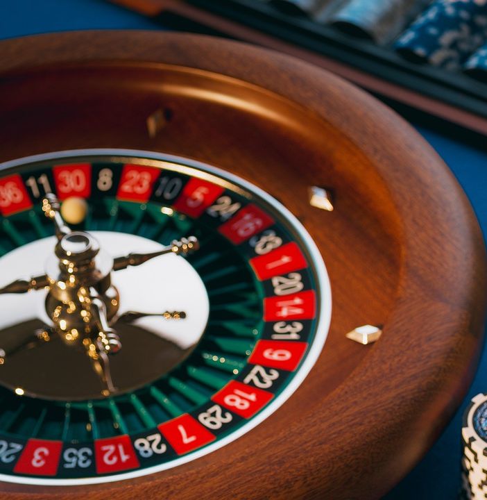 La tecnologia dietro i live casinò e le scommesse sportive