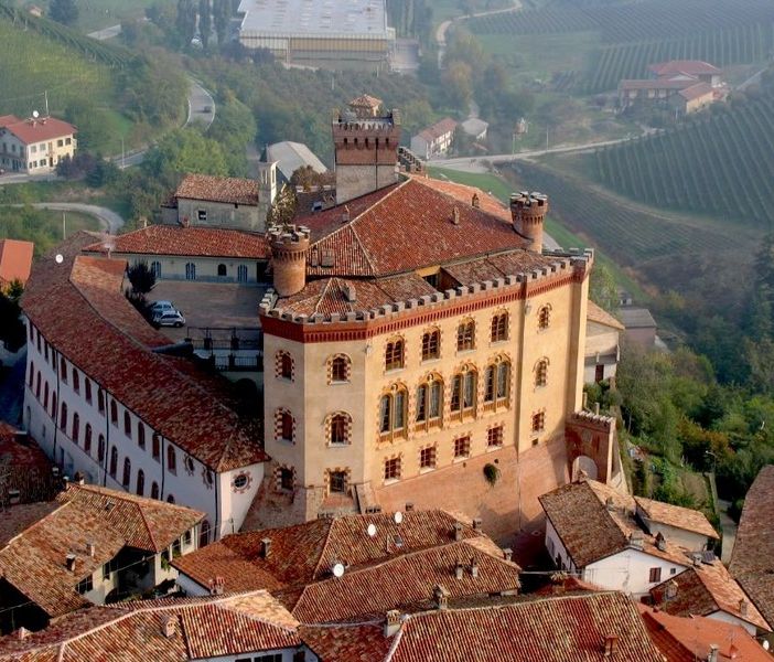 Vino e musica per ricominciare. Consorzio Barbera d’Asti - Vini del Monferrato e Collisioni firmano la manifestazione di Barolo