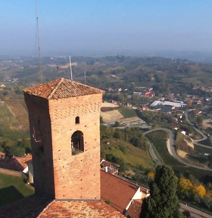 Riprendono gli incontri al Castello di Cisterna d'Asti con “Vecchie e nuove r-esistenze… Riconnessioni”