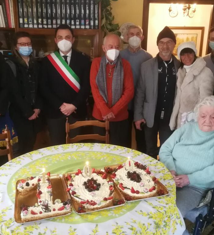 Isola d'Asti ha festeggiato i 100 anni di una sua storica cittadina