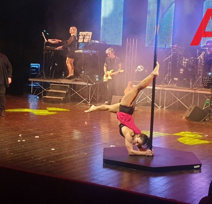 La magia del circo e le emozioni della voce di Danilo Amerio, ieri sera al Teatro Alfieri con &quot;Circus&quot;[FOTO E VIDEO]