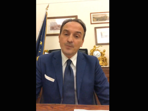 Cirio in diretta Facebook: &quot;Il Covid è un problema di tutta Italia e i sacrifici chiesti ai piemontesi devono essere di tutti&quot;[VIDEO]