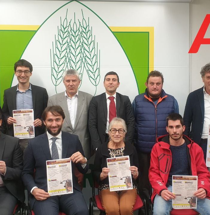 Sua maestà il Bue incontra il Cappone e unisce tre territori