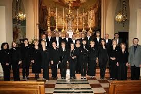 &quot;Angelus&quot; suggestivo concerto a Viatosto del Coro Csc Valrilate. Ospite il Coro Polifonico di Crescentino