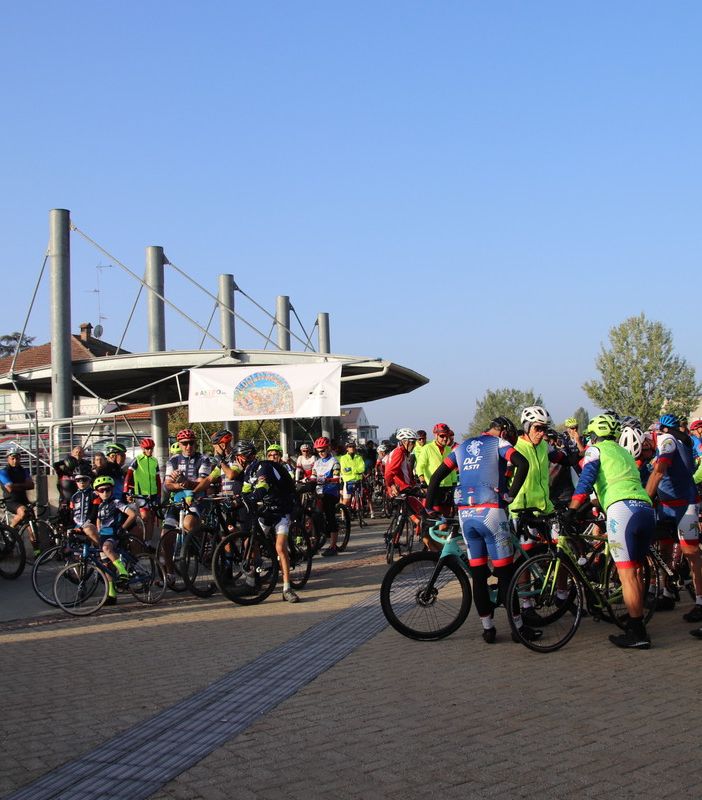 &quot;Pedalatamica 2023: 138 ciclisti in corsa per la solidarietà ad Asti