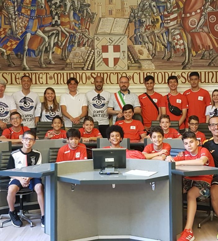 Delegazione brasiliana ospite degli Orange Futsal Asti ricevuta in Comune