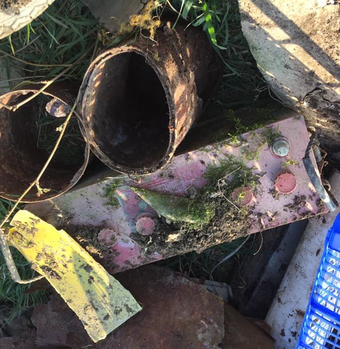 A Maretto, il gruppo &quot;Gesto minimo&quot;, bonifica minidiscarica nei pressi del rio Triversa