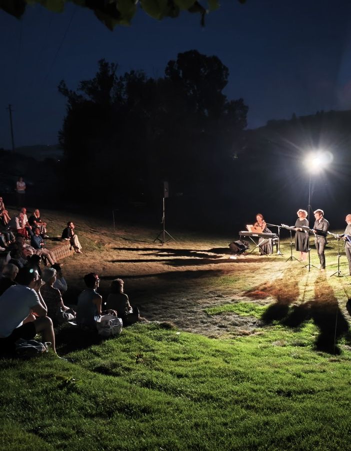 “Una casa da portare sempre con me”: Andrea Bosca e Teatro degli Acerbi ieri sera in scena a Canelli