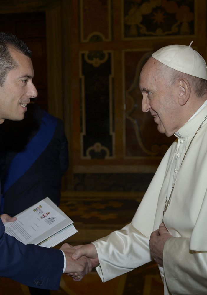 Il presidente della Provincia di Asti Gabusi in visita al Papa