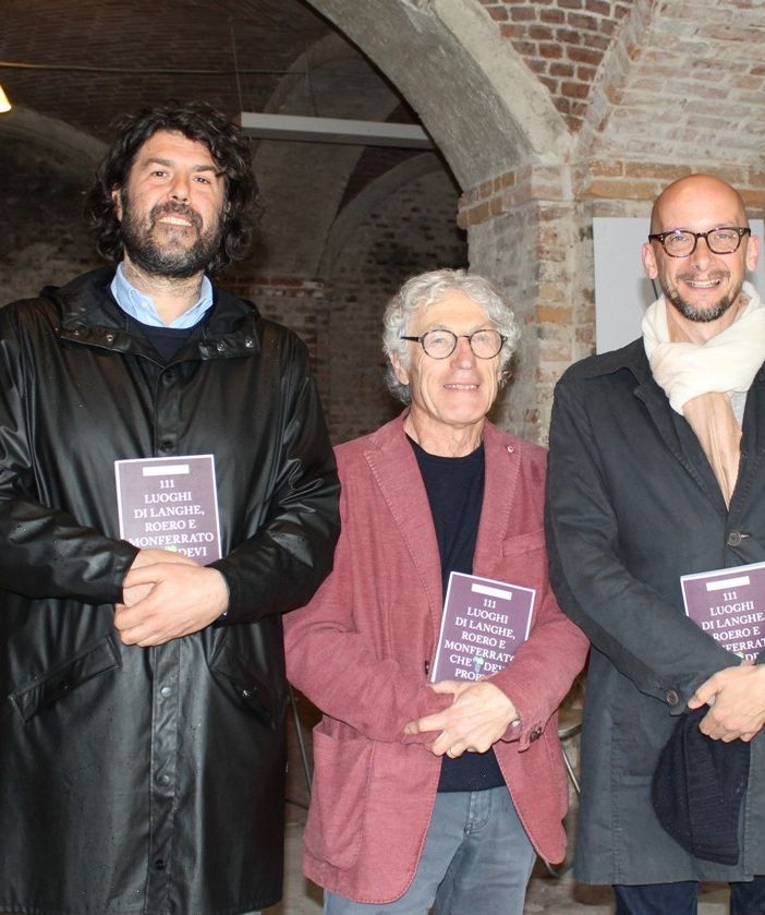 i due autori del libro con il presidente Miroglio