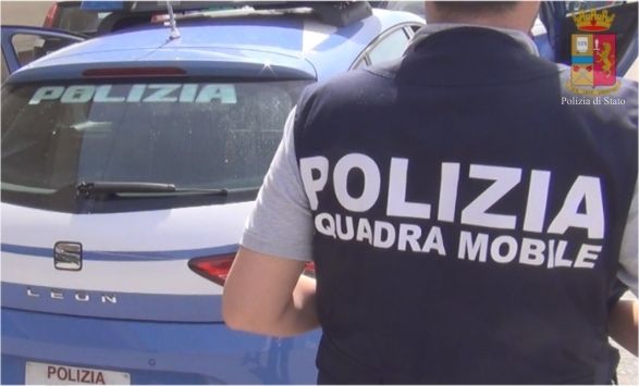 Badante denunciata per una serie di furti a danno dell'anziana che accudiva