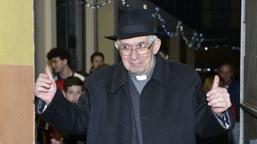 Questa sera il rosario per la morte di don Franco Cartello, storico parroco di Mombercelli